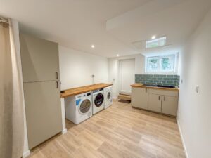 EXCLUSIVITÉ – MAISON DE VILLE ENTIEREMENT RÉNOVÉE