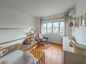 EXCLUSIVITÉ – MAISON DE VILLE ENTIEREMENT RÉNOVÉE