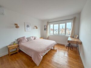 EXCLUSIVITÉ – MAISON DE VILLE ENTIEREMENT RÉNOVÉE