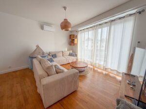 EXCLUSIVITÉ – MAISON DE VILLE ENTIEREMENT RÉNOVÉE