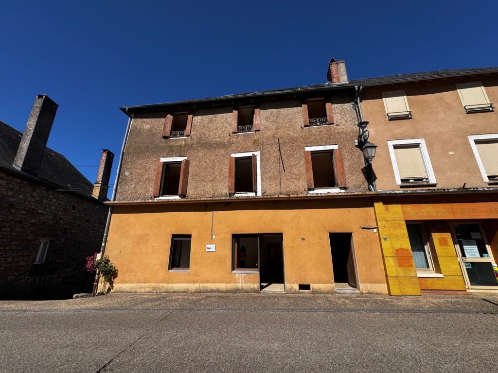 Immeuble – Ayen – 99.000€