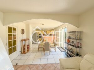 MAISON AVEC PISCINE SECTEUR PUYMARET