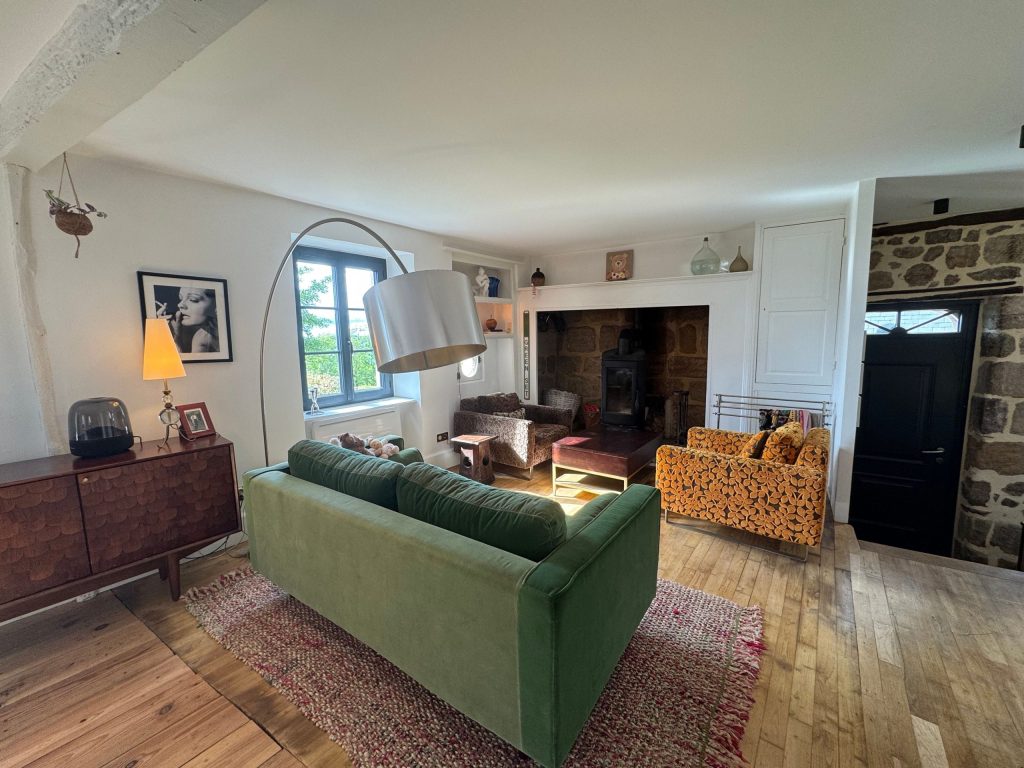 Maison de caractère rénovée – 162 m² – Ussac